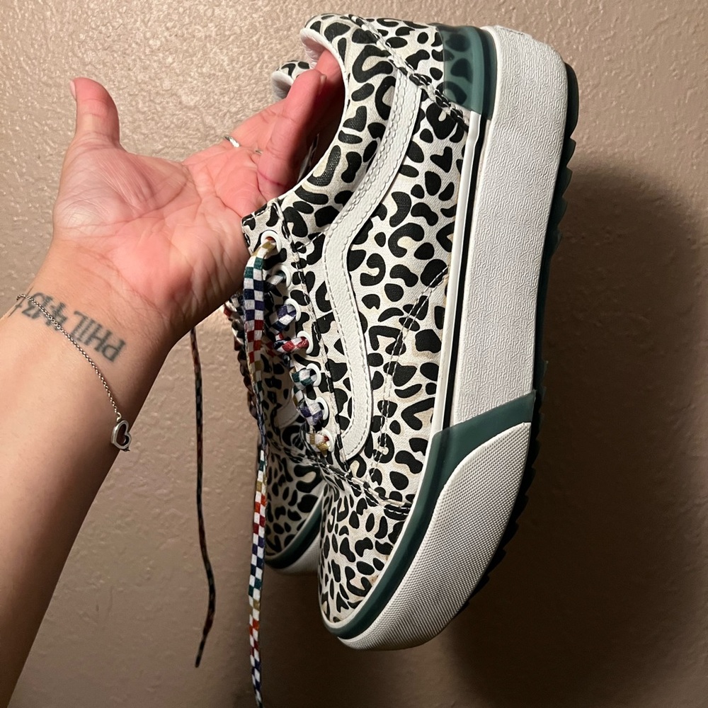 UV LIGHT CHEETAH PRINT VANS